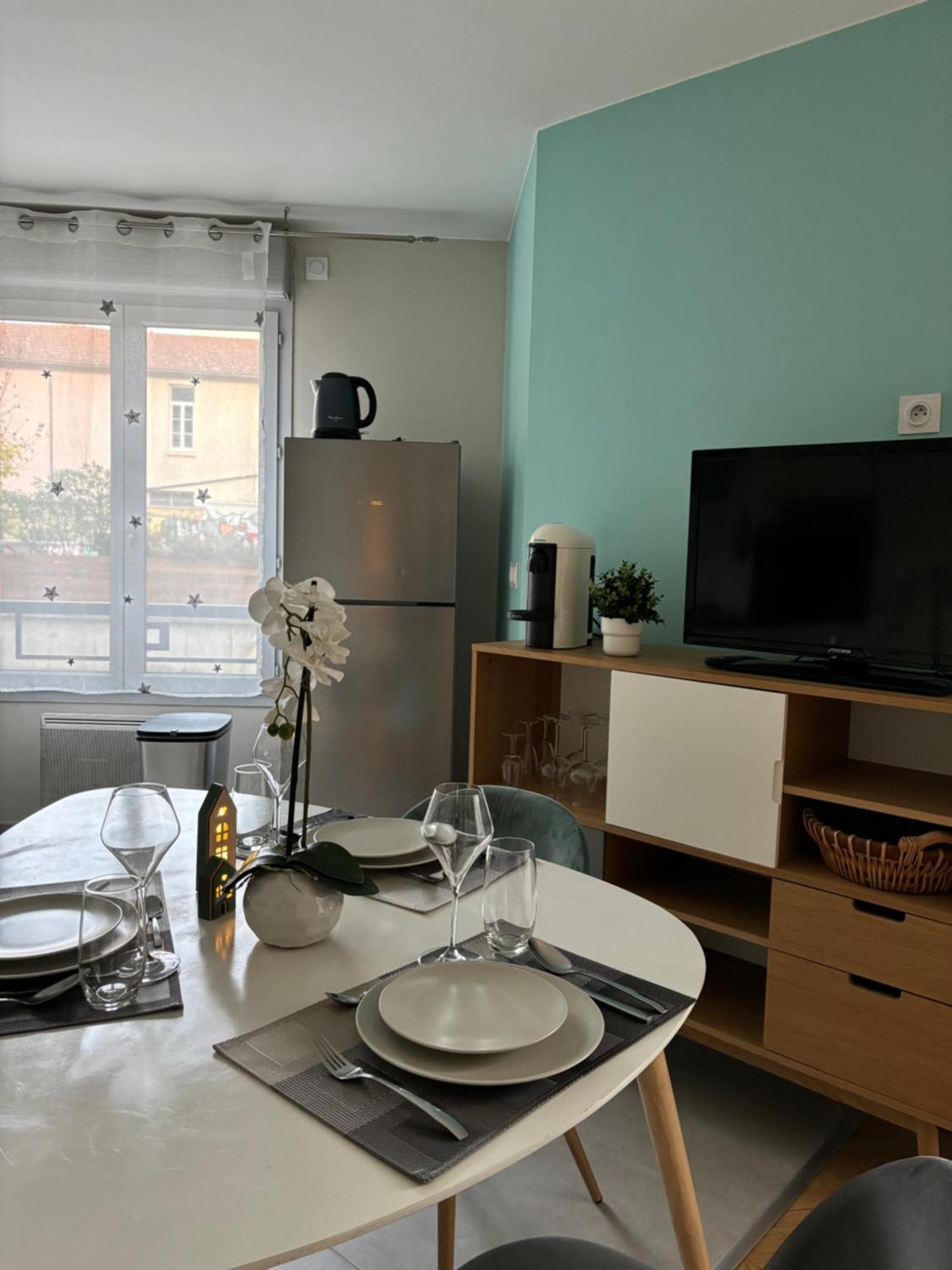 Douceur Lyonnaise, Villeurbanne Esterno foto
